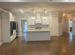 415 Ripple Lake Dr, Huntsville, AL 35824