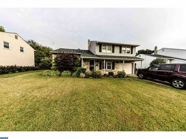 9959 Hardy Rd photo 1