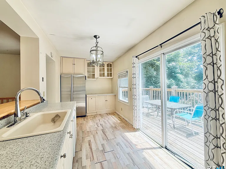 112 Ochsner Pl — Photo 15
