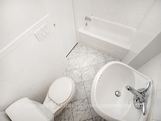 Rented by Copperwood Real Estate | media 29