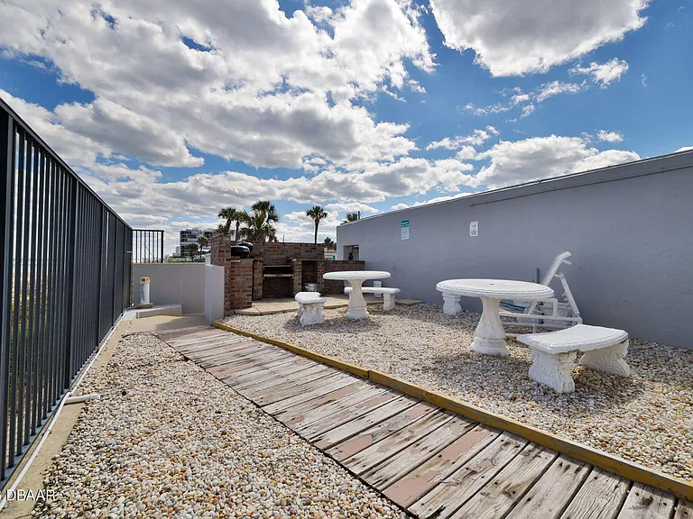 1415 Ocean Shore Blvd #M110 — Photo 36