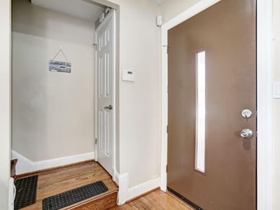 221 57th Pl NE, Washington, DC, 20019