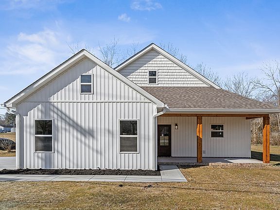 3rd image of 185 Williams Sq Lot 10