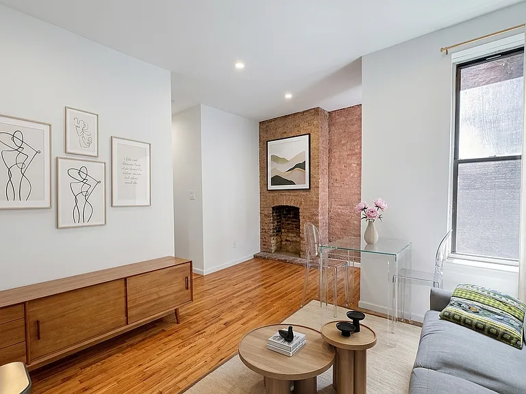 731 Saint Nicholas Ave #3B — Photo 1