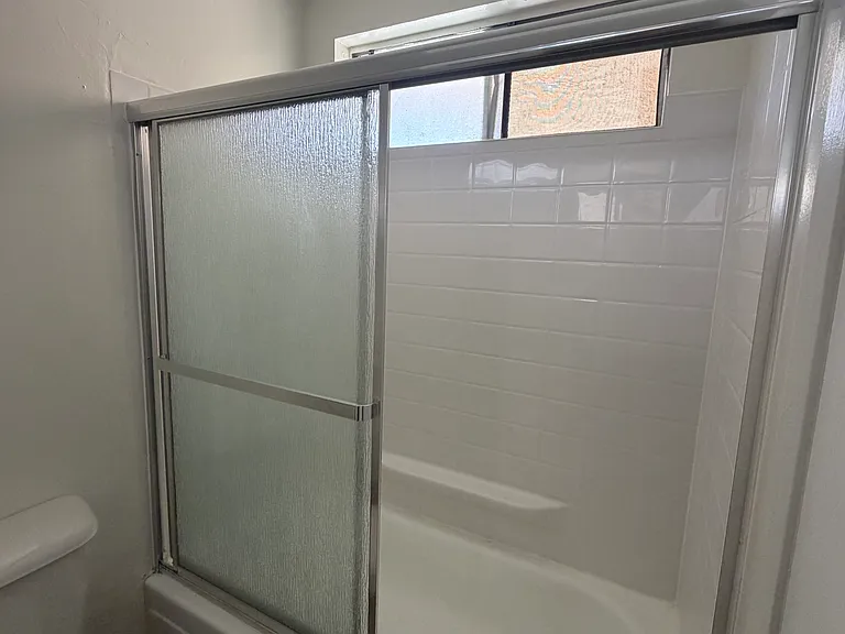 Villa Serena Apts — Photo 20