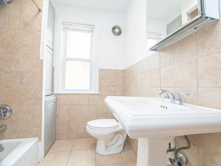 48 Oak Square Ave #1 — Photo 22