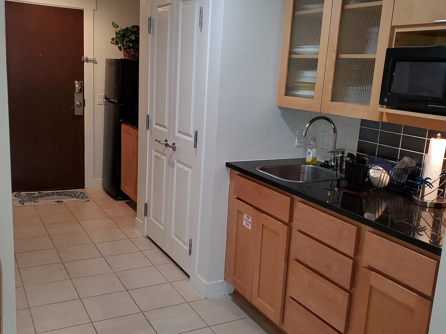 Studio, 520 sqft, $1,800 — Photo 3