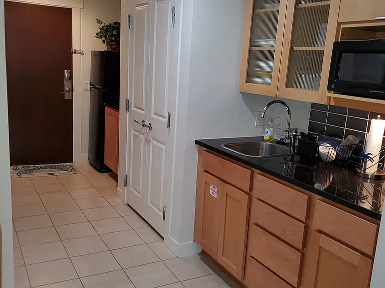 Kitchenette with full size refrigerator