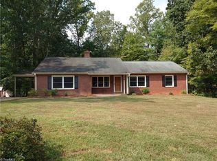 110 Ridgewood Dr, Lexington, NC 27292