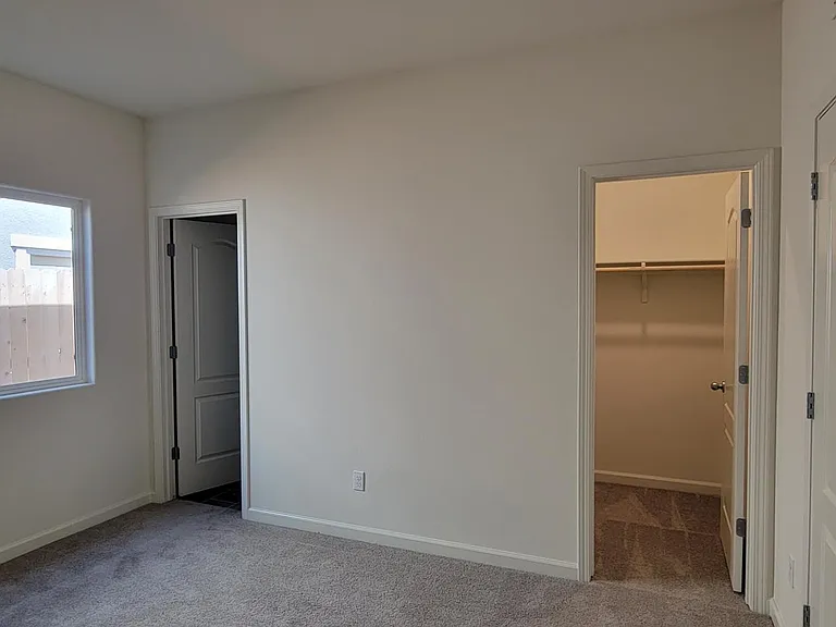 Secondary bedroom