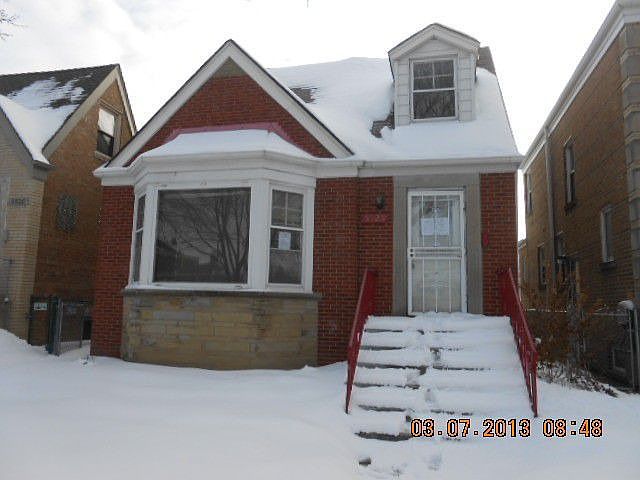 1st image of 5925 N Sacramento Ave