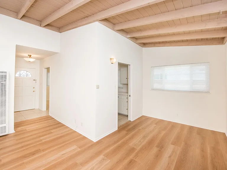 5769 E Oakbrook St — Photo 5