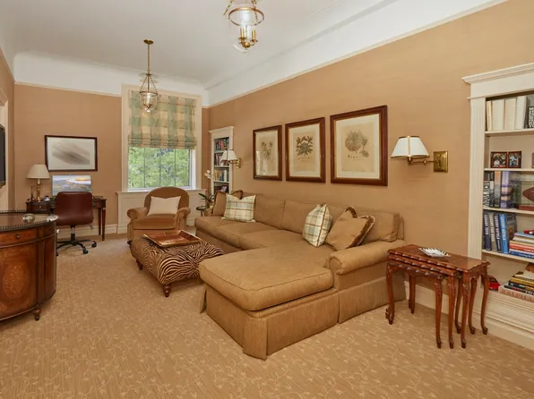 960 Park Avenue image 8 of 10