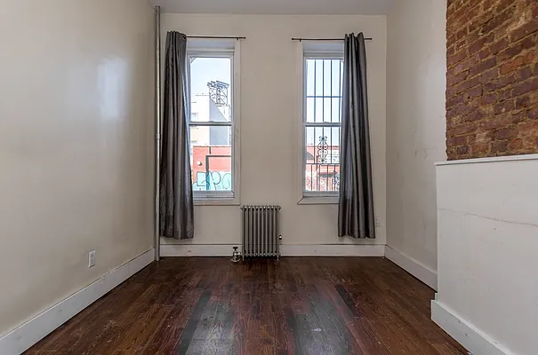 Rented by Nooklyn NYC LLC | media 9