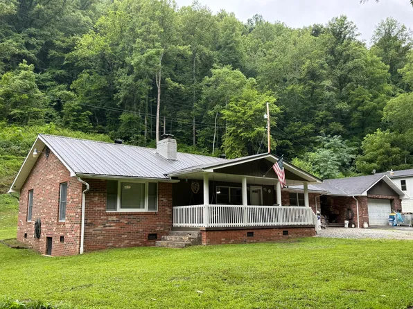 361 Big Shelby Crk, Jenkins, KY 41537