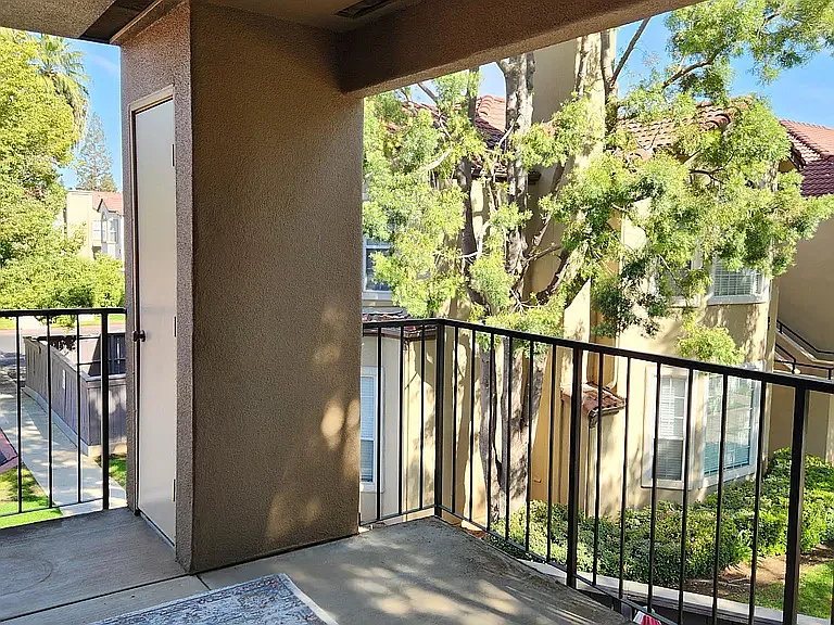 8153 N Cedar Ave #219 — Photo 24