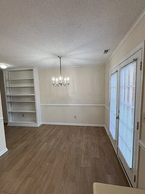 3 bed, 2.5 bath, 1386 sqft, $1,425 — Photo 4