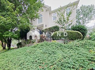 2318 Woodhighlands Dr, Hoover, AL 35244