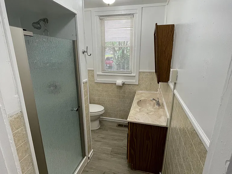 2022 Leo St — Photo 13