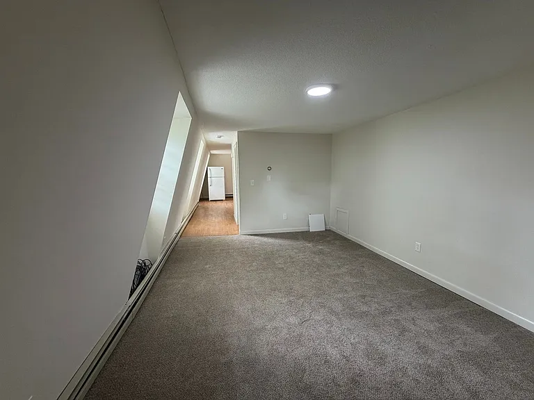 682 Beech St #6 — Photo 9