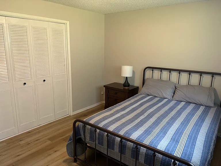 1335 NW Deane St #6 — Photo 12