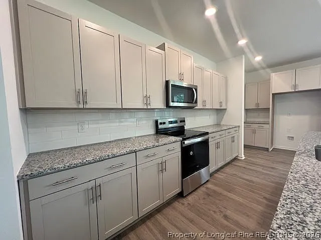 151 Cahill Ct — Photo 11