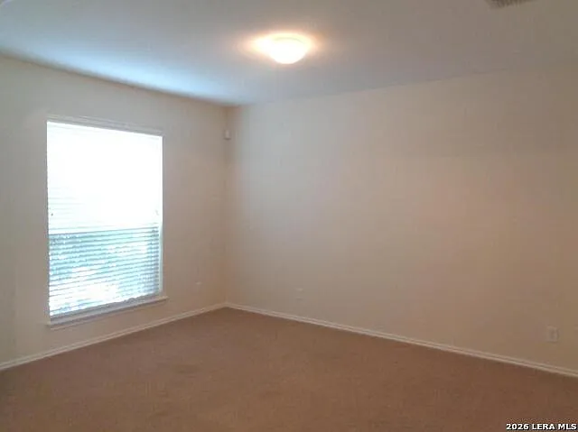 3 bed, 2.5 bath, 2175 sqft, $1,600 — Photo 2