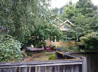 1624 E Mercer St, Seattle, WA 98112