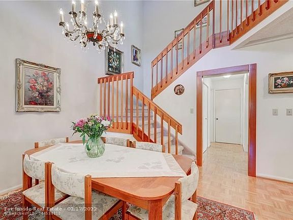 5th image of 2186 Discovery Cir #2186