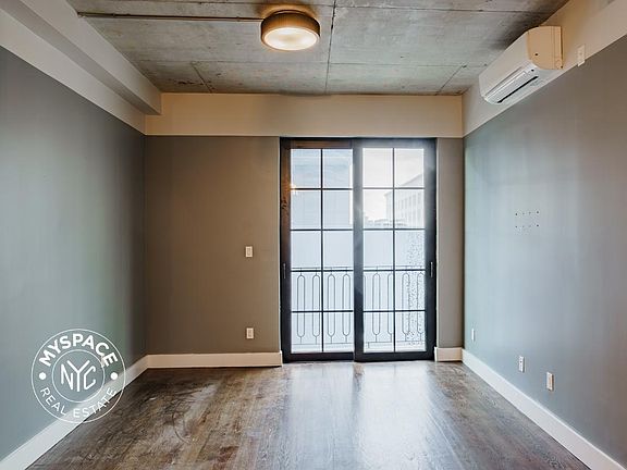 5th image of 187 Kent Ave #310