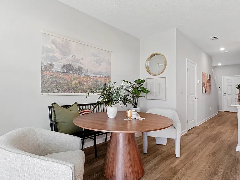 Casa Solara Townhomes — Photo 5