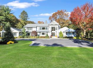 17 Emerson Rd, Glen Head, NY 11545