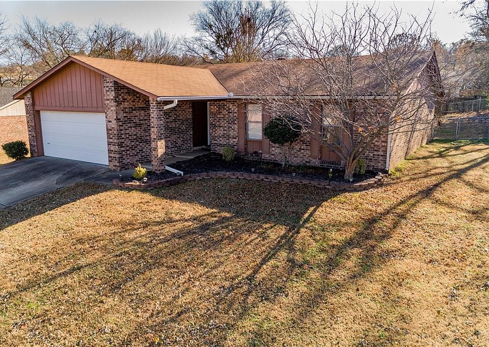 1st image of 509 Evergreen Dr