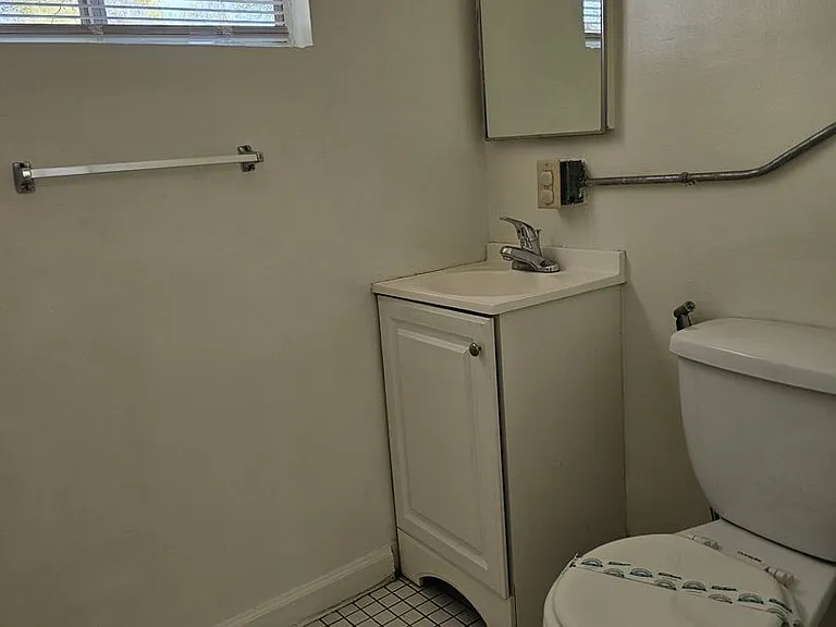 3441 N Mountain Ave #GUEST HOUSE — Photo 12