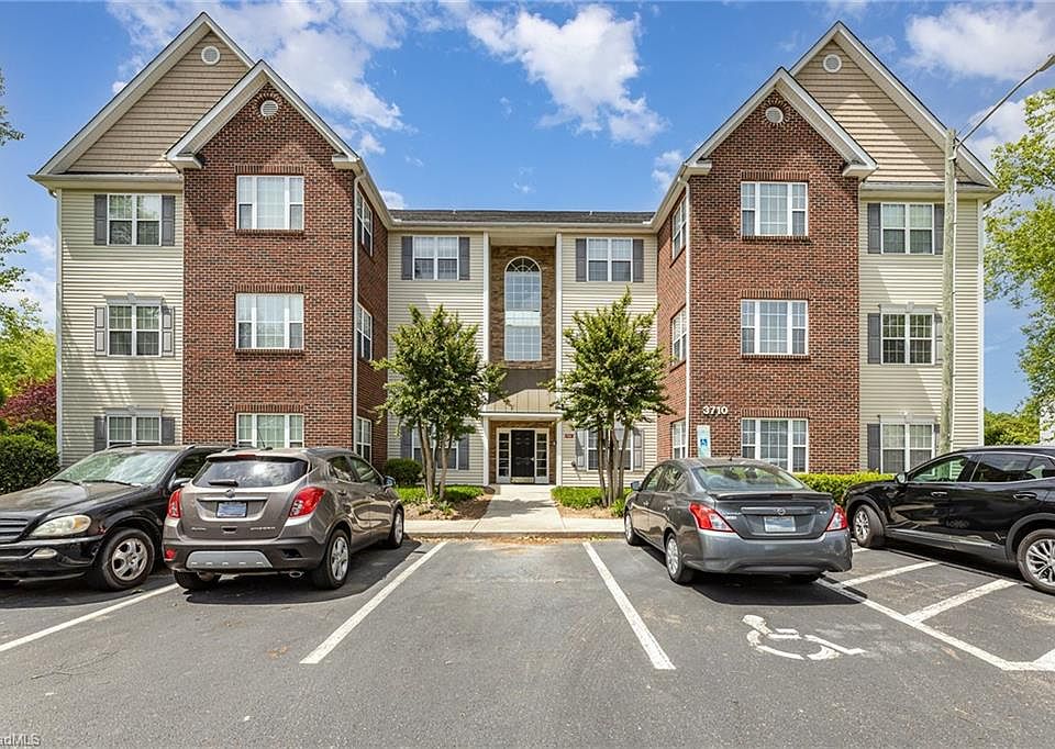 1st image of 3710 Spanish Peak Dr APT 2D