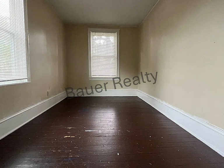 237-239 Maple St — Photo 20