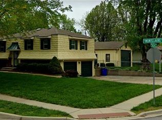 708 S Montclaire Dr, Olathe, KS 66061