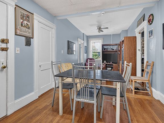 4th image of 26 Park Vale Ave APT 5
