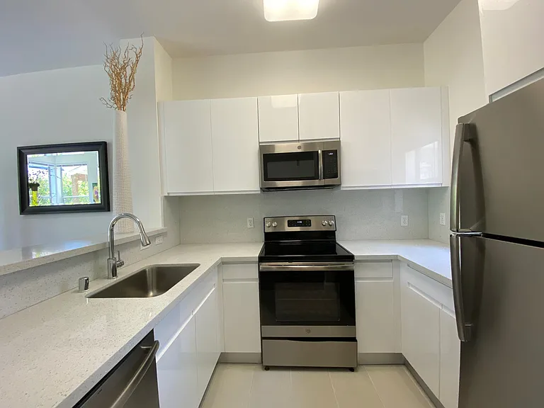Montage Apartments — Photo 43