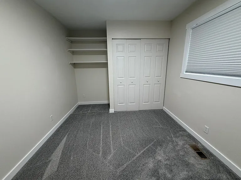 209 Goldcrest St — Photo 24