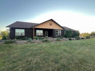 5501 N Streckfus Trl, Salina, KS 67401