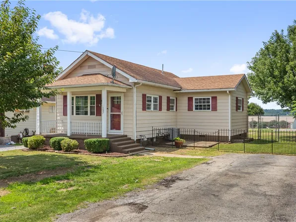 197 Hopwood Fairchance Rd S, Uniontown, PA 15401