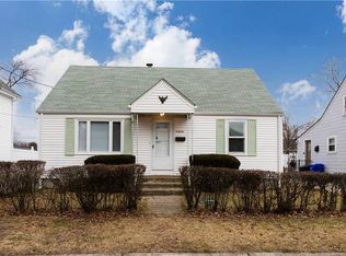 46 Foster St, Pawtucket, RI 02861