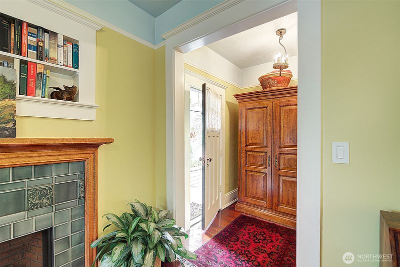 2nd image of 7418 8th Avenue NW