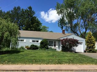 42 Milford Rd, Manchester, CT 06042