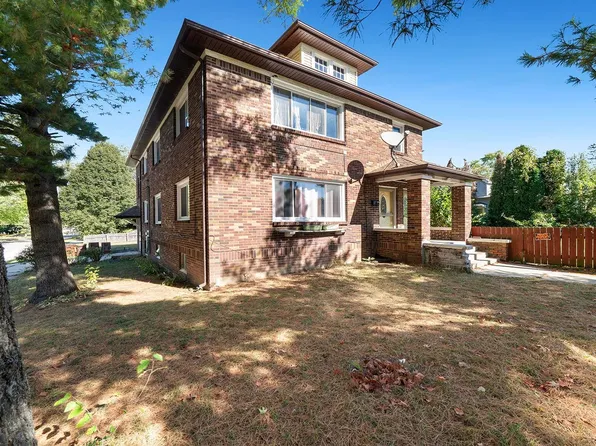 2002 13th Ave, Rockford, IL 61104