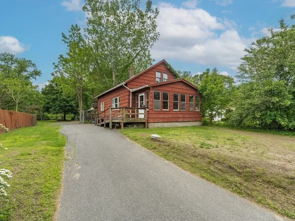164 Leonard St, Agawam, MA 01001