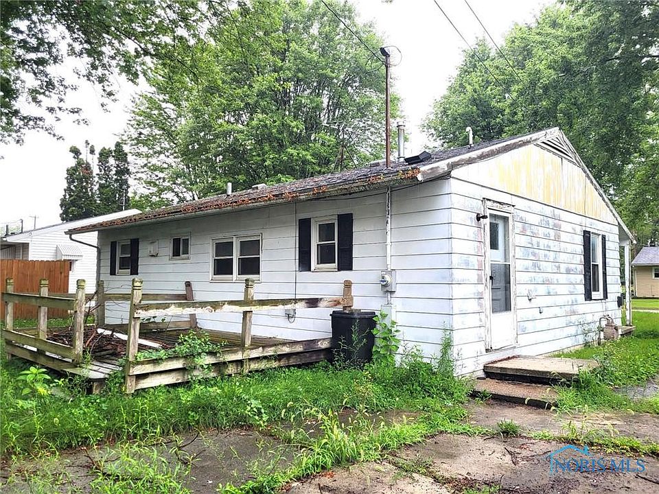 2nd image of 617 Broadway St