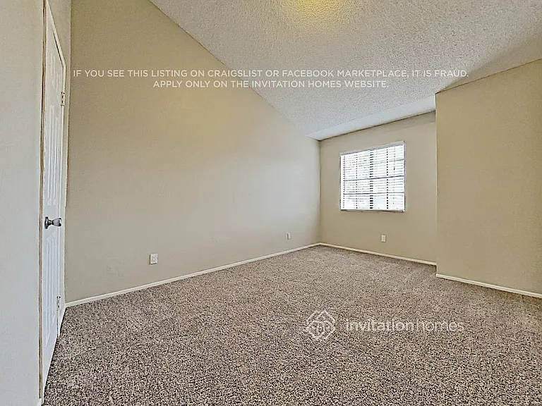 248 E Louise St — Photo 15