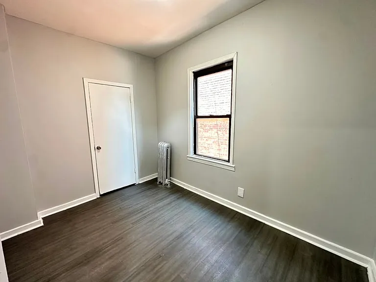 52-54 S Arlington Ave — Photo 2